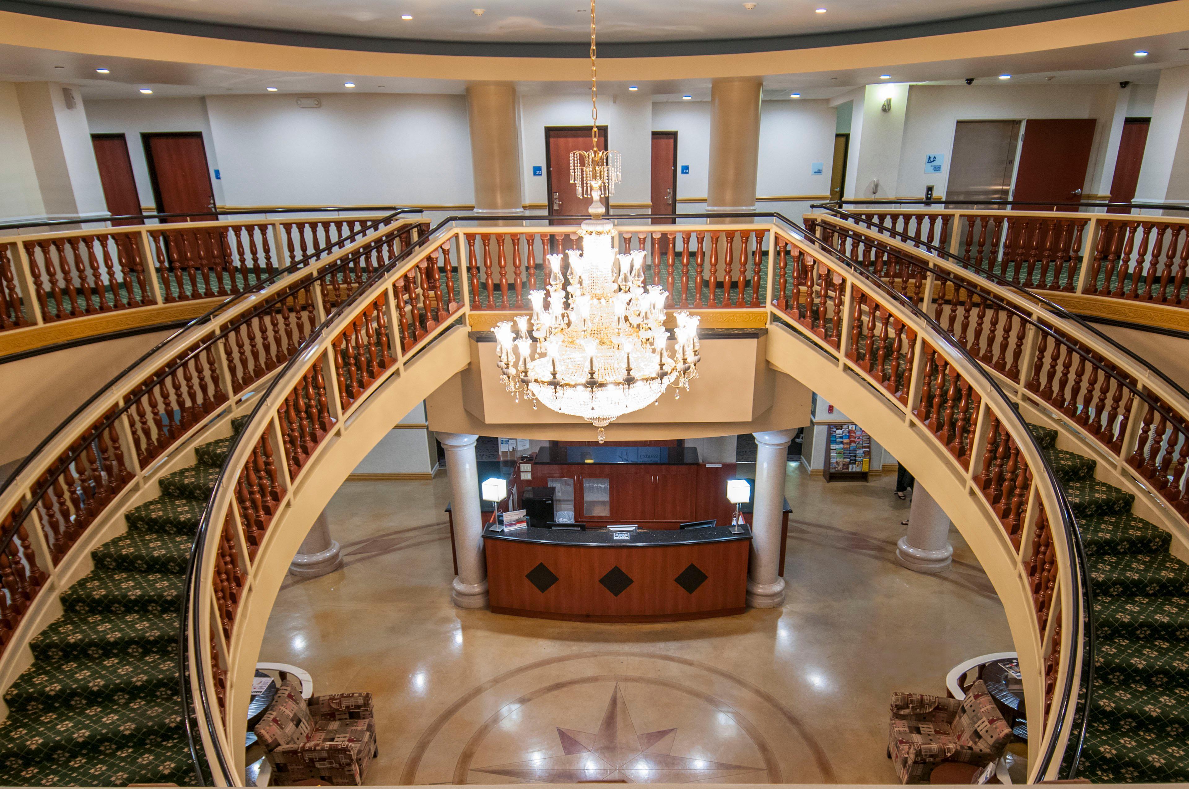 Express & By Ihg Bakersfield
