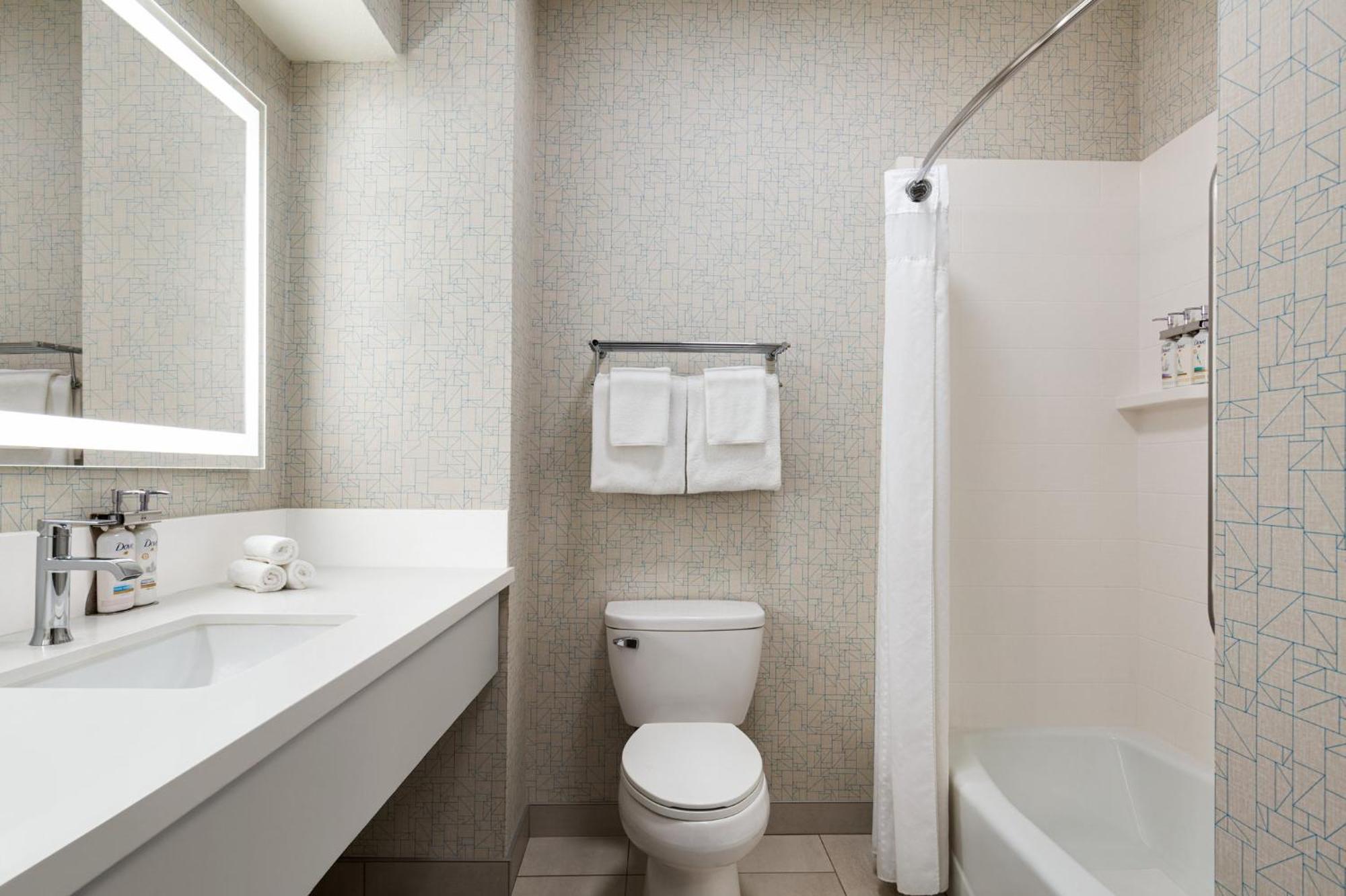 Express & By Ihg Hotel Bakersfield
