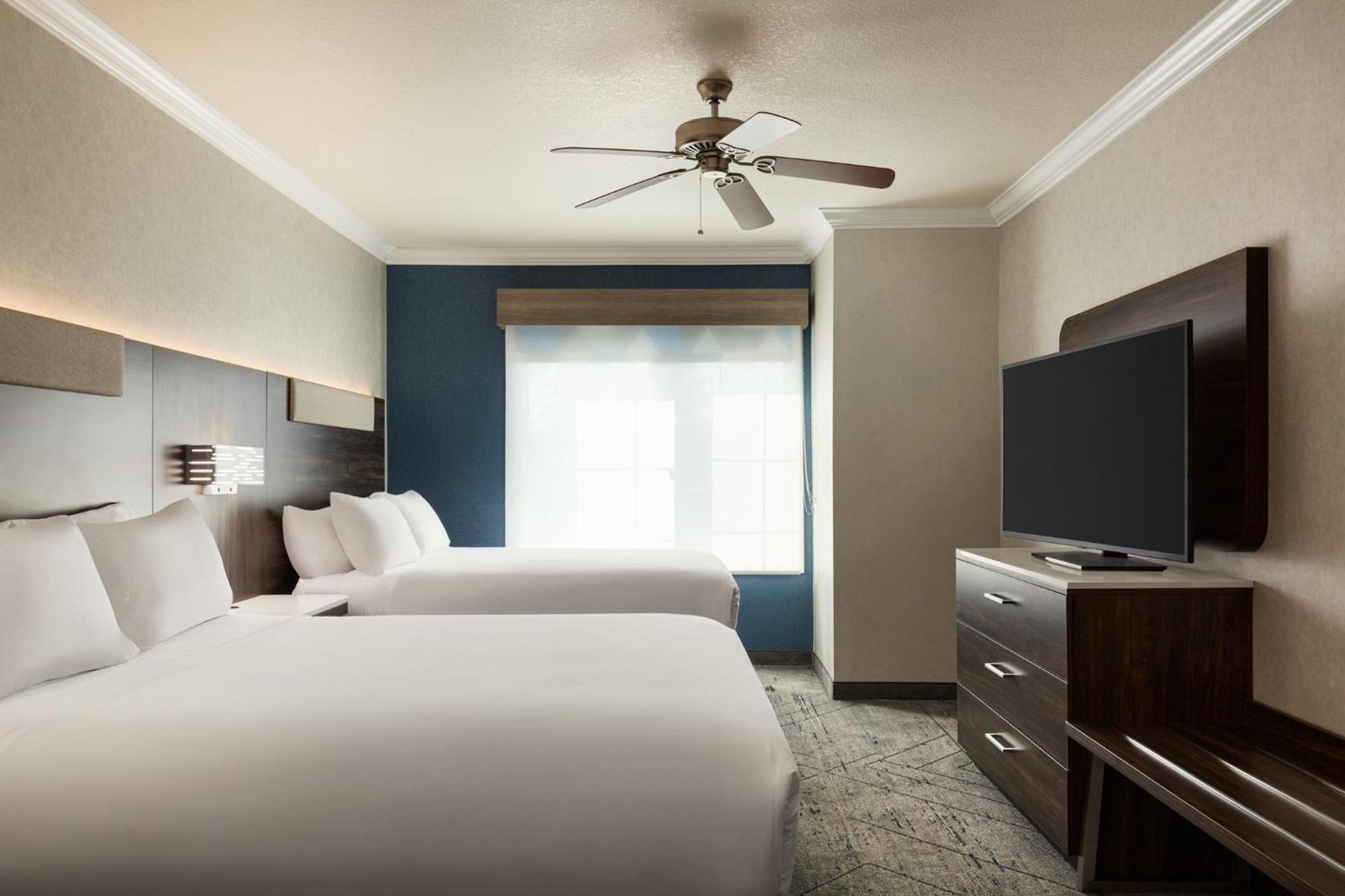 Express & By Ihg 3*
