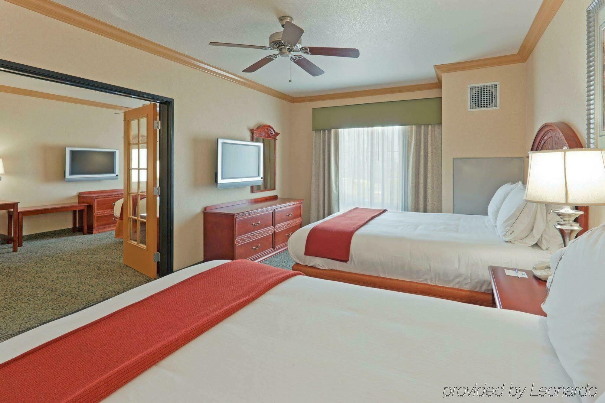 Express & By Ihg Hotel